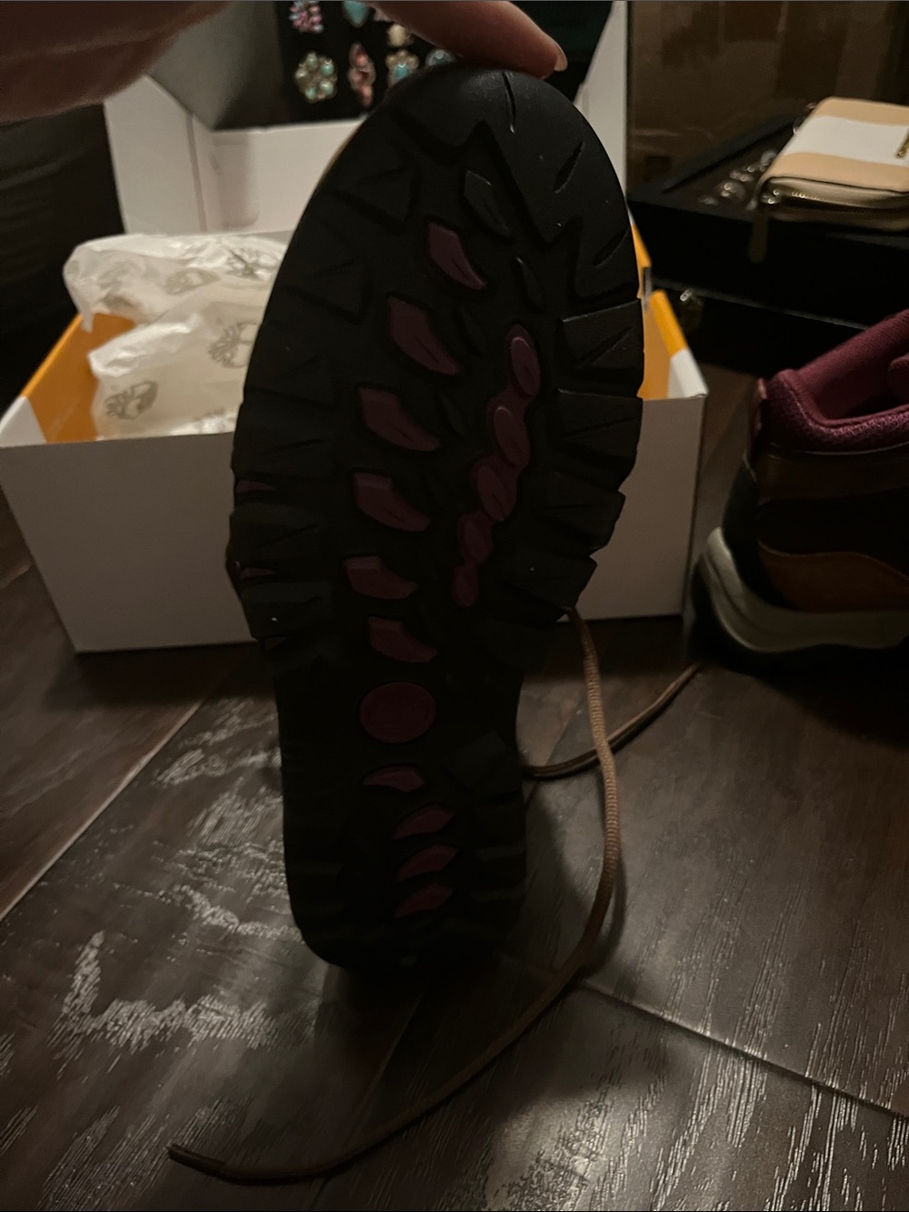 Timberland Brown Lace-Up Women's Hiking Boots with Burgundy/Wine Collar - Picture 5 of 13